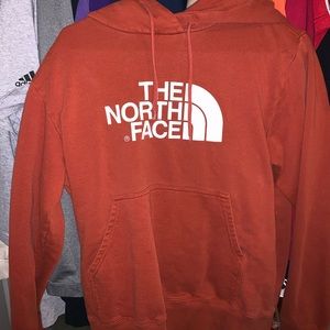 The north face sweater!